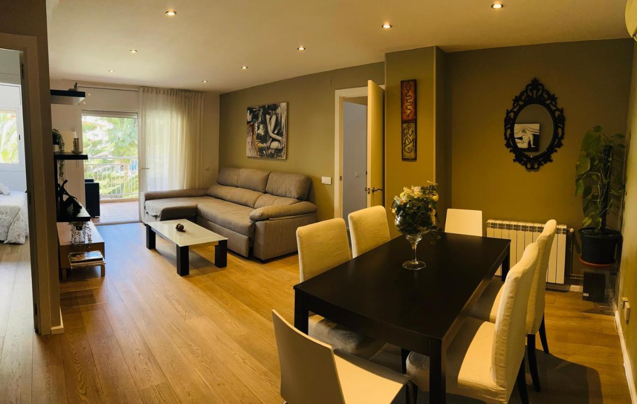 Lux Apartament Салоу Екстериор снимка