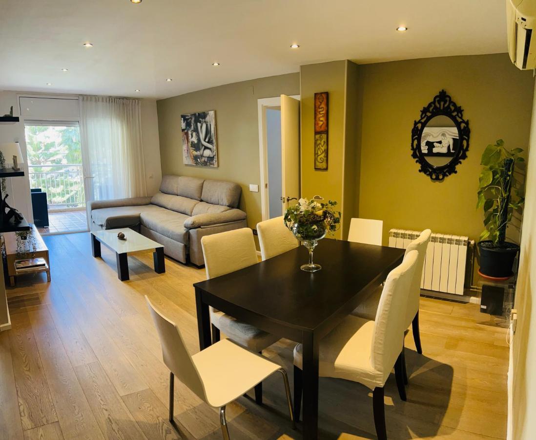 Lux Apartament Салоу Екстериор снимка
